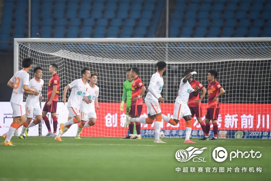 متى ربع نهائي دوري أبطال أوروبا 2025؟