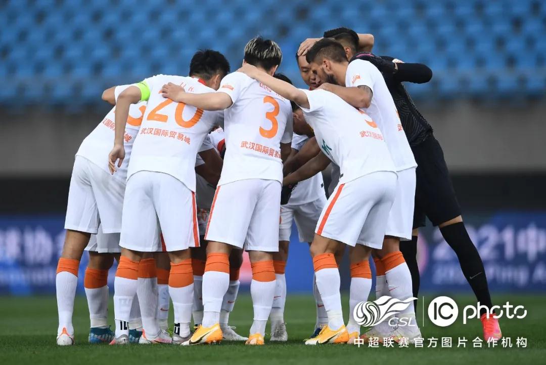 مباراة الأهلي ضد الزمالك بث مباشركل ما تحتاج معرفته عن القمة